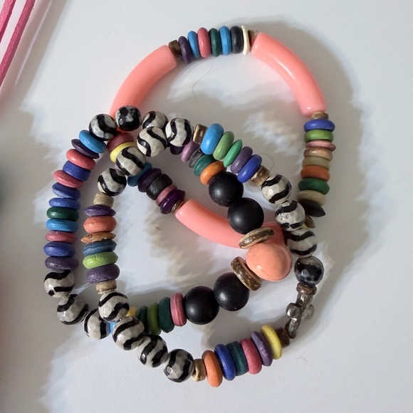 Colorful Beaded Necklace and Bracelet Set - Picture 3 of 3